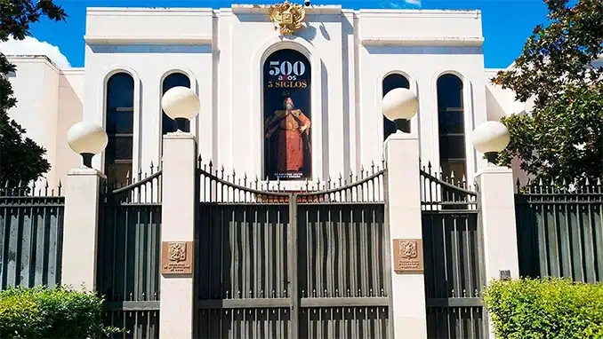 Испания может ограничить въезд по российским загранпаспортам