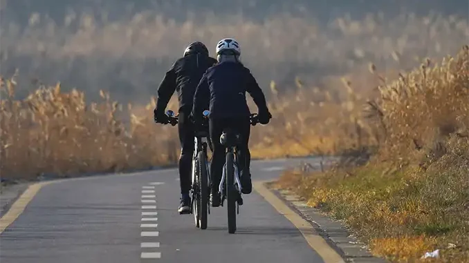 Велосипедисты на дорогах Тенерифе: реальность безопасности, закон и системная ошибка