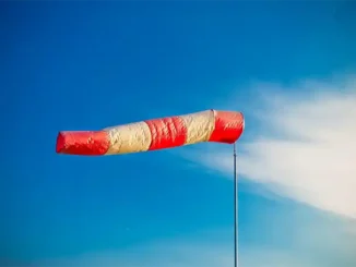 Март прощается с февралём, погода капризничает на Канарах