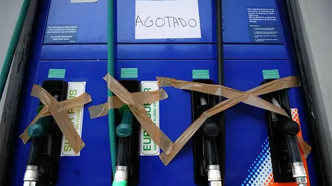 Заправки в Испании под угрозой сбоев: профсоюзы готовят забастовку