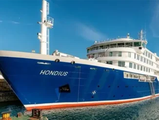 Конфликт между политиками на Канарах из-за лайнера MV Hondius
