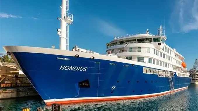 Конфликт между политиками на Канарах из-за лайнера MV Hondius